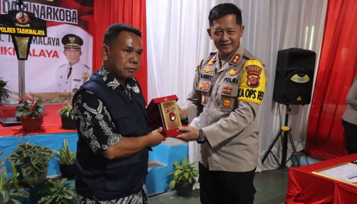 Polres Tasikmalaya Deklarasikan Kampung Narkoba di 5 Kedusunan di Desa Tanjowaringin Salawu