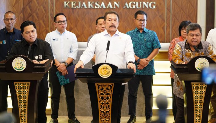 Jaksa Agung dan Menteri BUMN Sampaikan Perkembangan Perkara Dugaan Korupsi Dana Pensiun di Kementerian BUMN