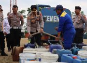 Polres Tasikmalaya Salurkan Bantuan Air Bersih di Wilayah Tanjungjaya