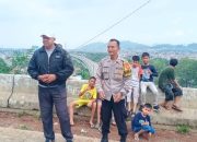 Polres Cimahi Polda Jabar, Patroli Keamanan Terhadap Gangguan Di Area Trase Kereta Cepat Oleh Anggota Polres Cimahi