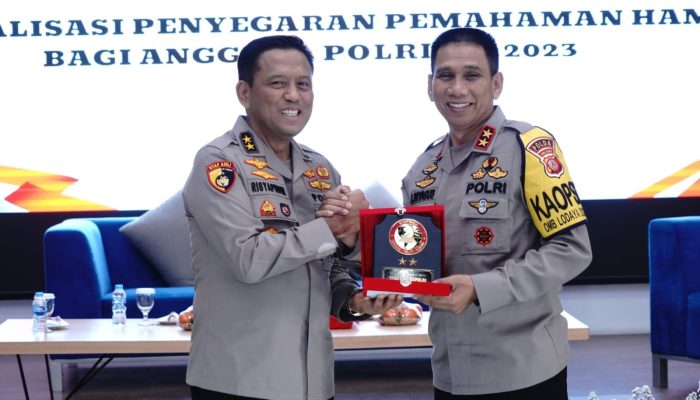 KAPOLDA JABAR BUKA SOSIALISASI HAK ASASI MANUSIA BAGI ANGGOTA POLRI