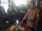 Polsek Cibatu Polres Garut Ringkus 5 Orang Tersangka Pengedar Ribuan Obat Obatan Keras Terlarang