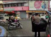 Kabid Humas Polda Jabar : Cipta Kondisi, Polisi Beri Himbauan Kamtibmas di SP3 Lemona Alun-alun Ciamis
