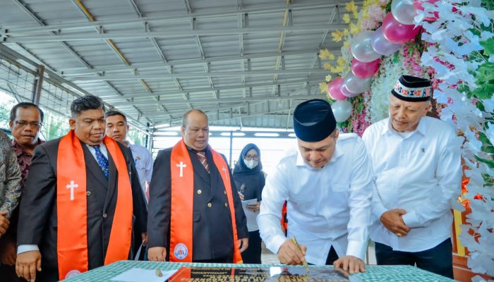 Resmikan GKI Bupati Zahir Mitra Tingkat kan Kerukunan Umat Beragama