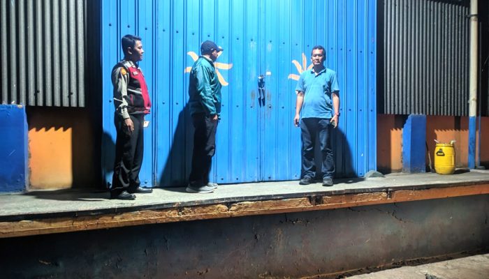 Polres Cimahi Polda Jabar, Personel Polsek Cimahi Selatan Pastikan Keamanan Wilayah Hukum Dini Hari Polsek Cimahi Selatan Tetap Terjaga