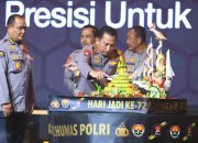 Dua Hadiah Untuk Divisi Humas Polri Dari Kapolri