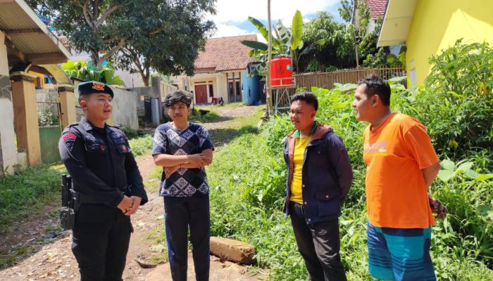 DUKUNG PROGRAM KETAHANAN PANGAN NASIONAL, BRIMOB JABAR TINGKATKAN DAN PEMBINAAN WARGA DESA DIWILAYAH BANDUNG