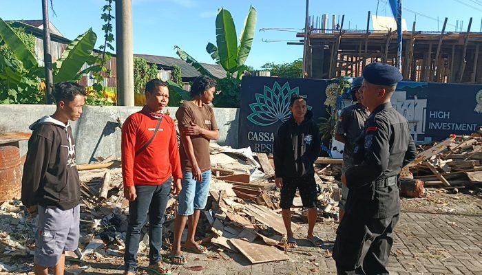 PATROLI HARKAMTIBMAS BRIMOB CIREBON CEGAH BERBAGAI AKSI KRIMINALITAS