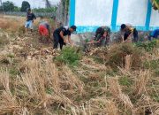 Kabid Humas Polda Jabar : Polisi, Koramil dan Pemdes Bersatu Dalam Bakti Sosial Bersihkan Saluran Air