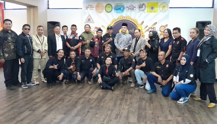 Jurnallis Polda Jabar Menghadiri Hut Media Nuansa Sinar Yang Ke – 3 Tahun