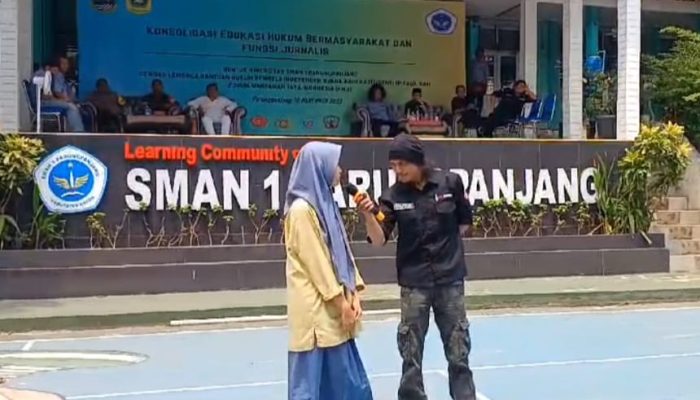 SMAN 1 Parungpanjang Meriahkan Hari Pahlawan Dengan Pendekatan Hukum Kenakalan Remaja dan Fungsi Jurnalis