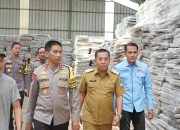Kapolda Jabar Kunjungi Gudang Logistik KPU di Karawang