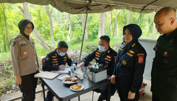 Foodsafety Bid Dokkes Polda Jabar Pada Operasi Aman Bacuya Piala FIFA U17