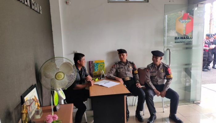 Polisi Laksanakan Pemantauan Ke KPU Dan Bawaslu Dalam Rangka Ops Mantap Brata 2023/2024