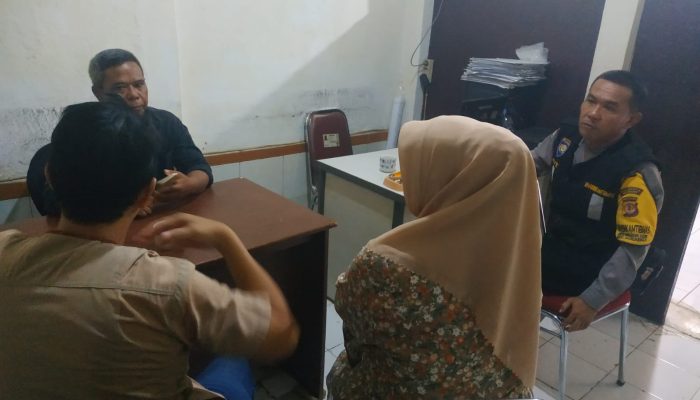 Bhabinkamtibmas Polsek Rancaekek Polresta Bandung Aipda Aye Sambang Kepada Warga Binaannya 