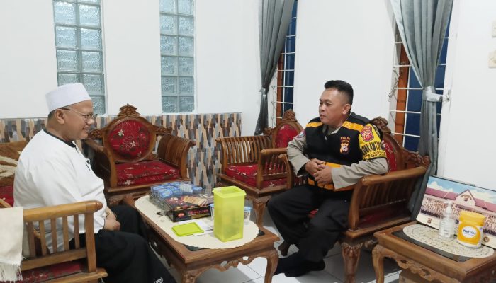 Bhabinkamtibmas Polsek Rancaekek Polresta Bandung Bripka Muhammad Hafidl Silaturahmi Kamtibmas Kepada Tokoh Agama