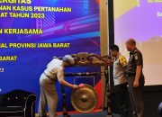 PENANDATANGANAN PERPANJANGAN PERJANJIAN KERJASAMA ANTARA KANTOR WILAYAH BADAN PERTANAHAN NASIONAL PROVINSI JAWA BARAT DENGAN KEPOLISIAN DAERAH JAWA BARAT