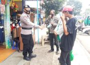 SAT BRIMOB POLDA JABAR LAKSANAKAN PATROLI KAMTIBMAS KEPADA WARGA DESA TANGGUH BINAAN KOMPI 1 DAN DIHIMBAU TETAP GIATKAN SISKAMLING