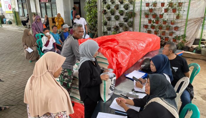 PEMERINTAH KOTA CIMAHI SALURKAN BANTUAN BERAS SEJAHTERA DAERAH (RASTRADA) TAHAP 4 TAHUN 2023
