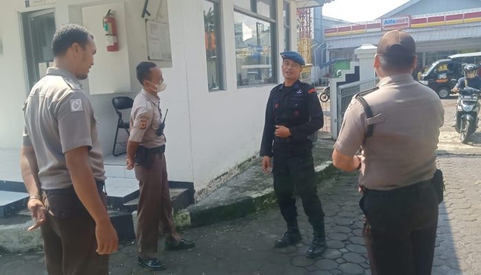 PATROLI HARKAMTIBMAS SAT BRIMOB POLDA JABAR CEGAH BERBAGAI AKSI KRIMINALITAS