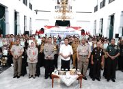 WAKAPOLDA JABAR HADIRI KEGIATAN PENYERAHAN SERTIFIKAT TANAH DAN PELUNCURAN SERTIFIKAT TANAH ELEKTRONIK OLEH BAPAK PRESIDEN REPUBLIK INDONESIA SECARA VIRTUAL