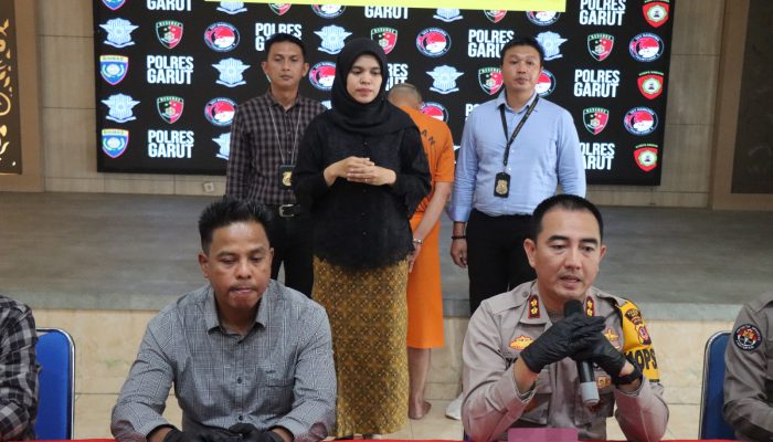 Polres Garut Tangkap Pelaku Penipuan Perjalanan Umroh