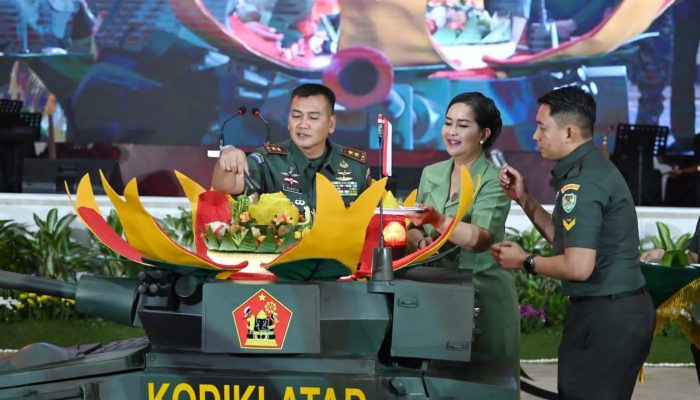 Wakapolda Jabar Hadiri Kegiatan Syukuran HUT Kodiklat TNI AD Ke 29 Tahun 2023