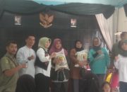 Kelurahan Cibeunying Kecamatan Cimenyan Penyerahan bantuan PKH