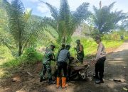 Kabid Humas Polda Jabar : Antisipasi Potensi Bencana Alam Polisi Kerja Bakti Membersihkan Lingkungan