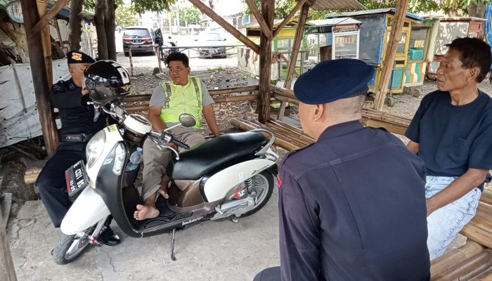 PATROLI HARKAMTIBMAS BRIMOB CIREBON CEGAH BERBAGAI AKSI KRIMINALITAS PRA PEMILU SERENTAK 2024