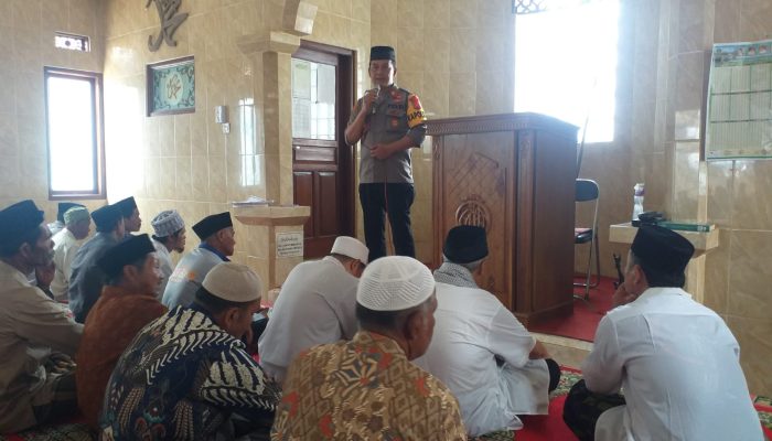 Jum’at Curhat Polsek Wanaraja Polres Garut