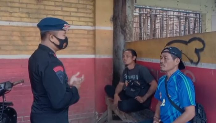 HIMBAUAN KAMTIBMAS KEPADA KOMUNITAS ANGKOT TANJUNGPURA KARAWANG