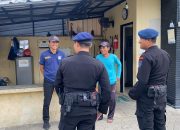 PERSONIL KOMPI 1 YON C BRIMOB JABAR LAKSANAKAN PATROLI HARKAMTIBMAS KUNJUNGI LANGSUNG PERUMAHAN YANG ADA DI KABUPATEN CIREBON