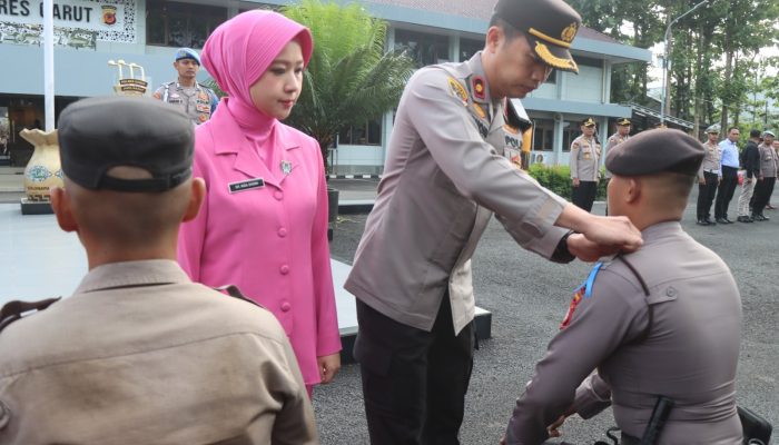 Kapolres Garut Lepas Keberangkatan Bintara Remaja Polres Garut Dalam Kegiatan Pembinaan Tradisi Pembaretan Dan Orientasi Pengenalah Wilayah