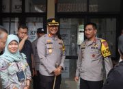 Kapolda Jabar Kunjungi Kantor PPK Singaparna Kabupaten Tasikmalaya,Pastikan Distribusi Logistik Pemilu 2024 Berjalan Lancar