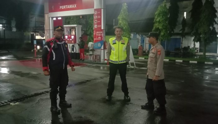 Unit Samapta Polsek Rancasari Patroli di tempat rawan kejahatan malam hari