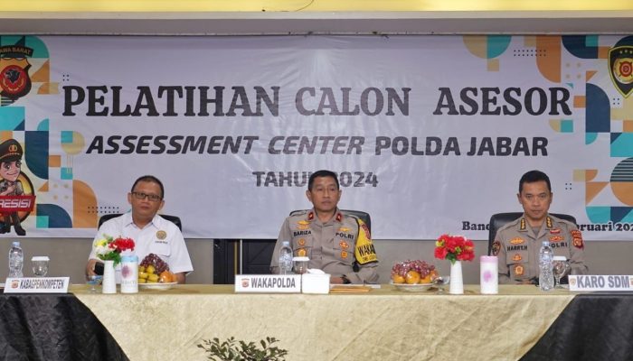 WAKAPOLDA JABAR BUKA PELATIHAN ASESOR ASSESMENT CENTER POLRI TA 2024