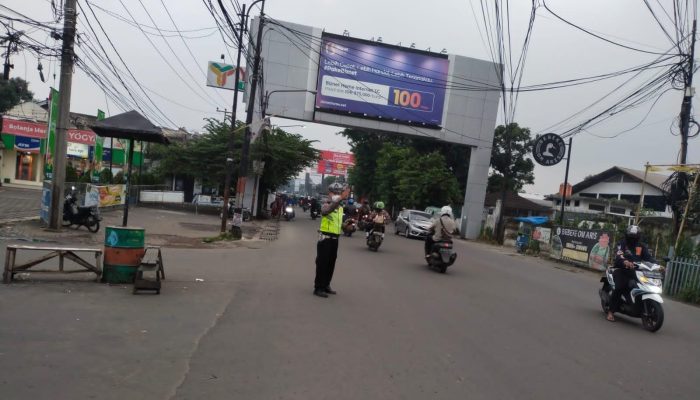 Unit lantas Polsek Babakan Ciparay laksanakan giat gatur pagi