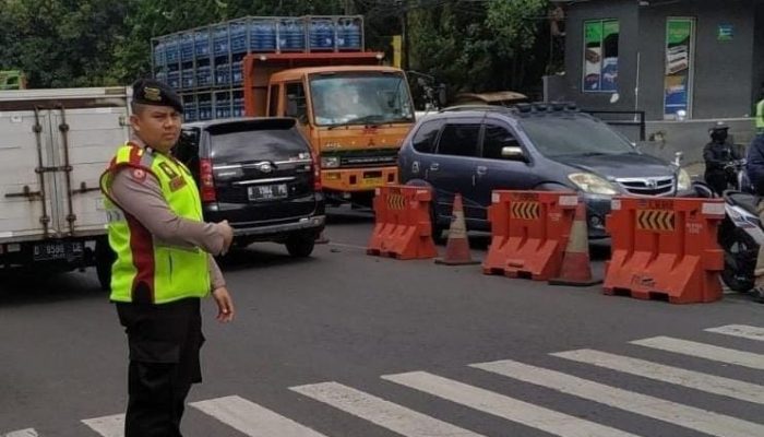 Protap Pagi Unit Patroli Samapta Polsek Cidadap Antisipasi Rawan Kemacetan Arus Lalu Lintas