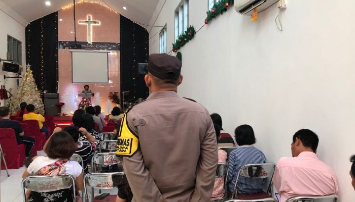 Kabid Humas Polda Jabar : Polisi Gelar Pengamanan Kegiatan Ibadah Kebaktian di Gereja GKI Anjatan