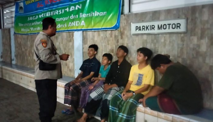 Kabid Humas Polda Jabar : Cegah Aksi Perang Sarung, Polisi Berikan Himbauan Kamtibmas Kepada Remaja