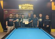 Kapolres Serahkan Hadiah turnamen Billiard Nine Ball tahun 2024*