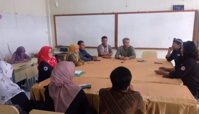 SMAN 5 Kota Cimahi Akui Pungutan 115ribu Untuk Biaya Penulis Ijazah, Legalisir dan Cap Tiga Jari