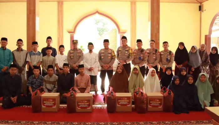 Kapolres Lebak gelar Bakti Sosial dan Santunan Anak Yatim di Ponpes Al-Qudsu Parung Sari