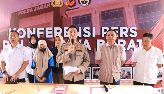 POLDA JABAR BERHASIL UNGKAP DUGAAN TINDAK PIDANA KEPEMILIKAN SENJATA API DAN AMUNISI ILEGAL / TANPA IJIN