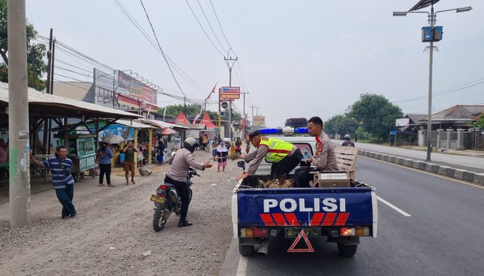 Kabid Humas Polda Jabar : Ops Ketupat Lodaya 2024, tertibkan Penyapu uang Kon di Jembatan Sewoharjo