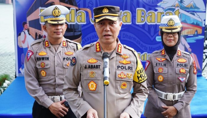 Dit Lantas Polda Jabar Gelar Mudik Gratis, Ratusan Pemudik Diberangkatkan dari Bandung