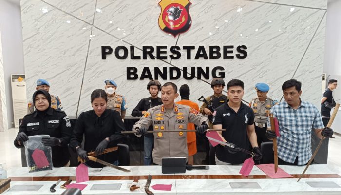 Sat Reskrim Polrestabes Bandung Tangkap Satu Orang Yang Melakukan Pengoroyokan Pasca Bentrok dengan Ormas