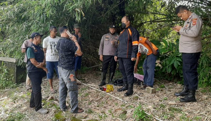 Kabid Humas Polda Jabar : Polisi Lakukan Olah TKP Tetkait Temuan Mayat Bayi Di Pinggir Kali Cikeas