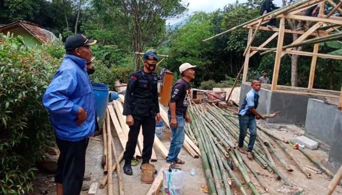 Brimob Jabar Laksanakan Patroli Sambang Dialogis Secara Rutin Untuk Himbauan Masyarakat 